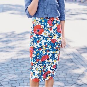 Boden ‘Richmond’ Floral Pencil Skirt 🌿